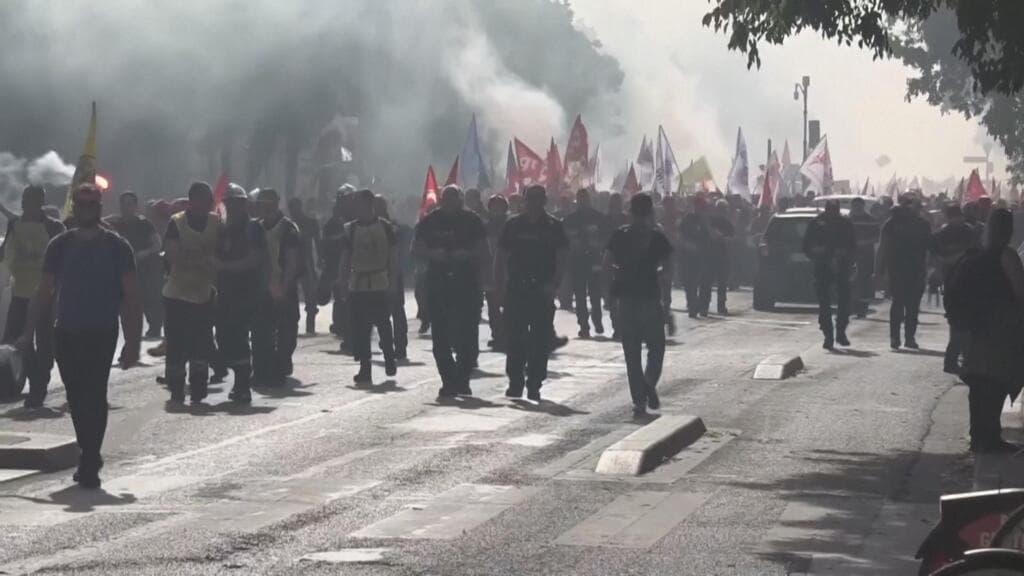 La dette de la France atteint 119% du PIB, la fonction publique dans la rue pour le pouvoir d'achat