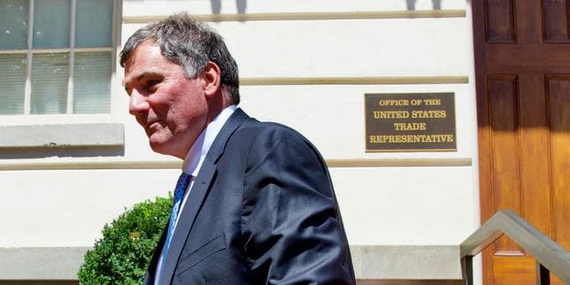 Après l’échec des négociations de la dernière chance, les nouveaux droits de douane américains entrent en vigueur contre le Canada