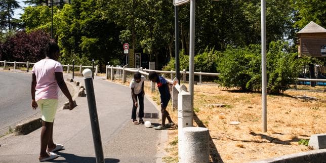« On suffoque, mais est-ce qu’on a le choix ? » : à Grigny et Bondy, le désarroi des habitants des quartiers populaires éreintés par la chaleur