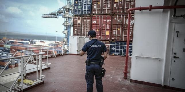 En Guadeloupe et en Martinique, une opération inédite de sensibilisation pour enrayer la corruption galopante : « On fait face à de vieilles habitudes »