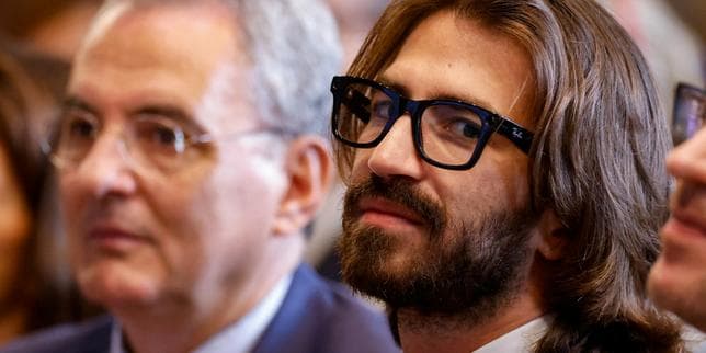 EssilorLuxottica : « Une lutte intestine fragilise un des piliers du capitalisme italien »