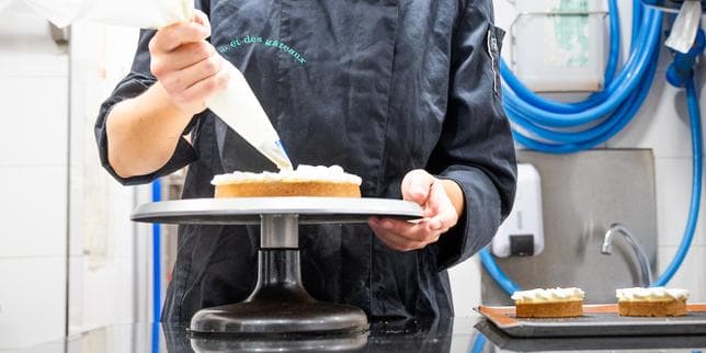 « Je n’ai pas la force de lutter contre l’IA » : face aux ravages de l’automatisation, une partie des jeunes se tourne vers des métiers manuels