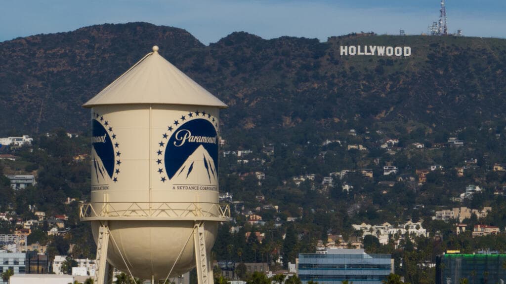 Un accord entre Paramount et 12 États américains ouvre la voie au rachat de Warner Bros Discovery