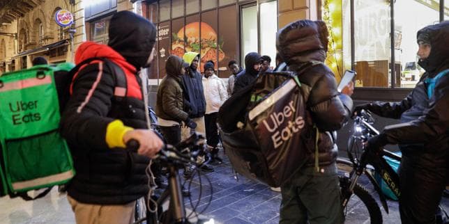 Sac isotherme et GPS : les nouveaux forçats de la livraison