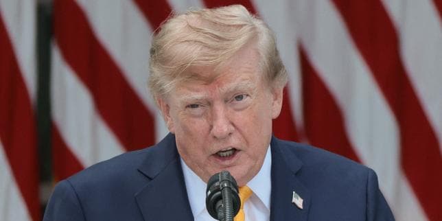 Droits de douane : Donald Trump nie toute ingérence dans les affaires des Canadiens francophones