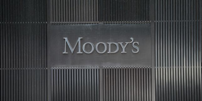 L’agence Moody’s maintient la note souveraine de la France à Aa3, mais y assortit une perspective négative