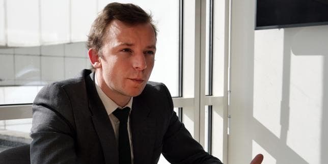L’arrivée de Charles Sapin, directeur adjoint de la rédaction de « Valeurs actuelles », comme éditorialiste sur France Inter provoque l’indignation des syndicats de Radio France