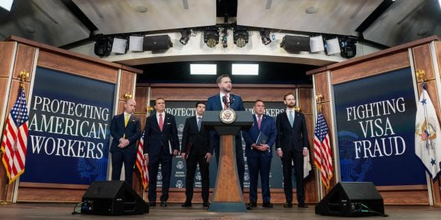 Washington durcit l’obtention de la « carte verte » pour les salariés étrangers de la tech