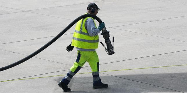 Le gouvernement ouvre une brèche dans la taxation du kérosène pour financer les carburants durables d’aviation