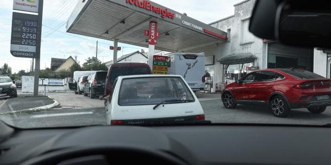 Prix des carburants : le gouvernement envisage de nouvelles aides « pour les Français qui travaillent »