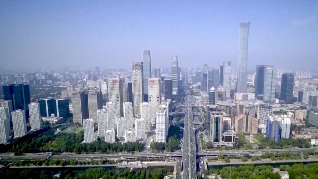 La Chine ralentit mais ses exportations battent des records