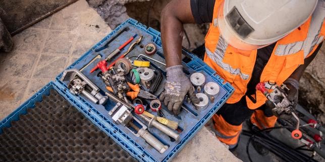 Canicule : à Paris, le réseau électrique d’Enedis face à « des accumulations de chaleur inédites »
