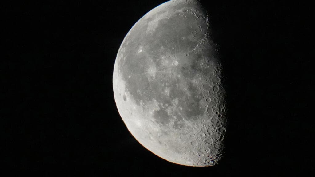 Crash d'un débris de fusée SpaceX sur la Lune : petit impact, grandes ambitions