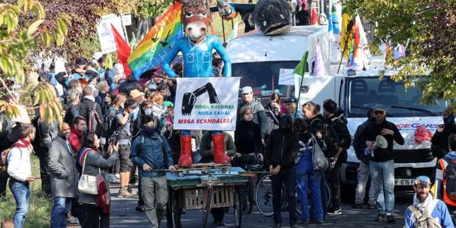 Canal Seine-Nord Europe : plusieurs centaines de personnes mobilisées dans le Pas-de-Calais pour protester contre le chantier