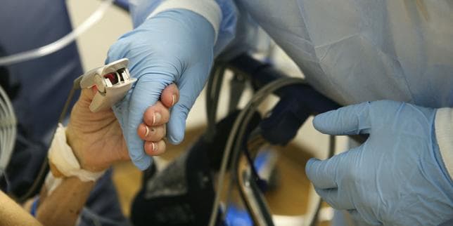 Loi sur la fin de vie : la clause de conscience des travailleurs et des établissements, un sujet de droit social