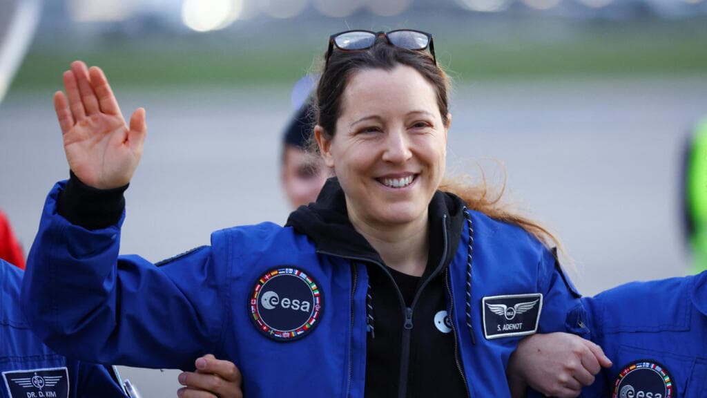 Passée par "toutes les émotions" : les premiers mots de Sophie Adenot après son retour sur Terre