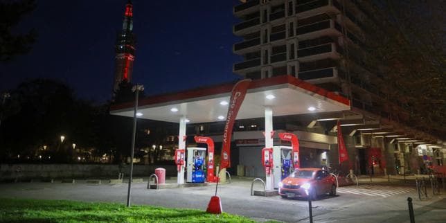 Dans le Nord, les prix des carburants suscitent la colère des automobilistes : « Ça pique de dépenser autant juste pour aller au boulot »