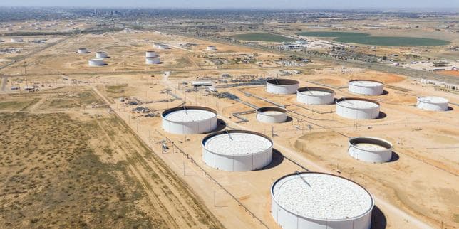 Pétrole : le niveau mondial des stocks au plus bas depuis un an, prévient l’AIE