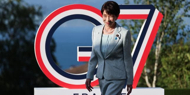 « Au Japon, le gouvernement nationaliste espère stimuler la croissance par les dépenses. Un loyer de l’argent plus coûteux vient contrarier ses plans »