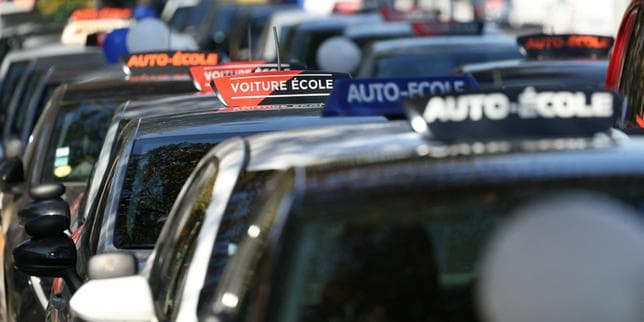 Alexis Spire, sociologue : « Lorsqu’il délègue au privé, l’Etat évalue les économies, mais rarement les risques de fraude »